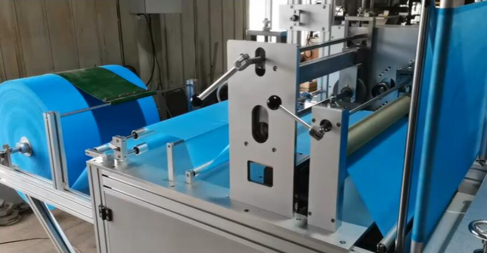 小廠閉眼沖！河南邦恩這款手術帽制造機，不用大場地也能擴產?